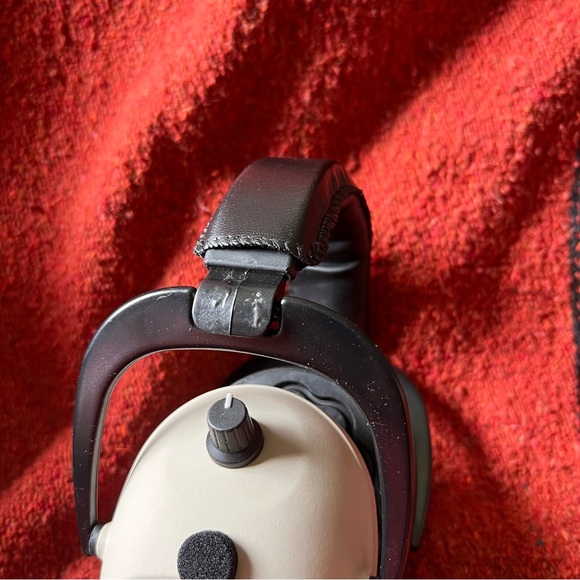 Filson X Pro Ears Gold II 26 Hearing Protection | Made in USA - Picture 7 of 10